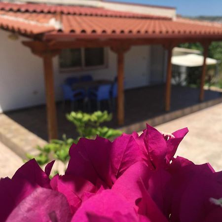 Guesthouse Nedin Ksamil Ngoại thất bức ảnh